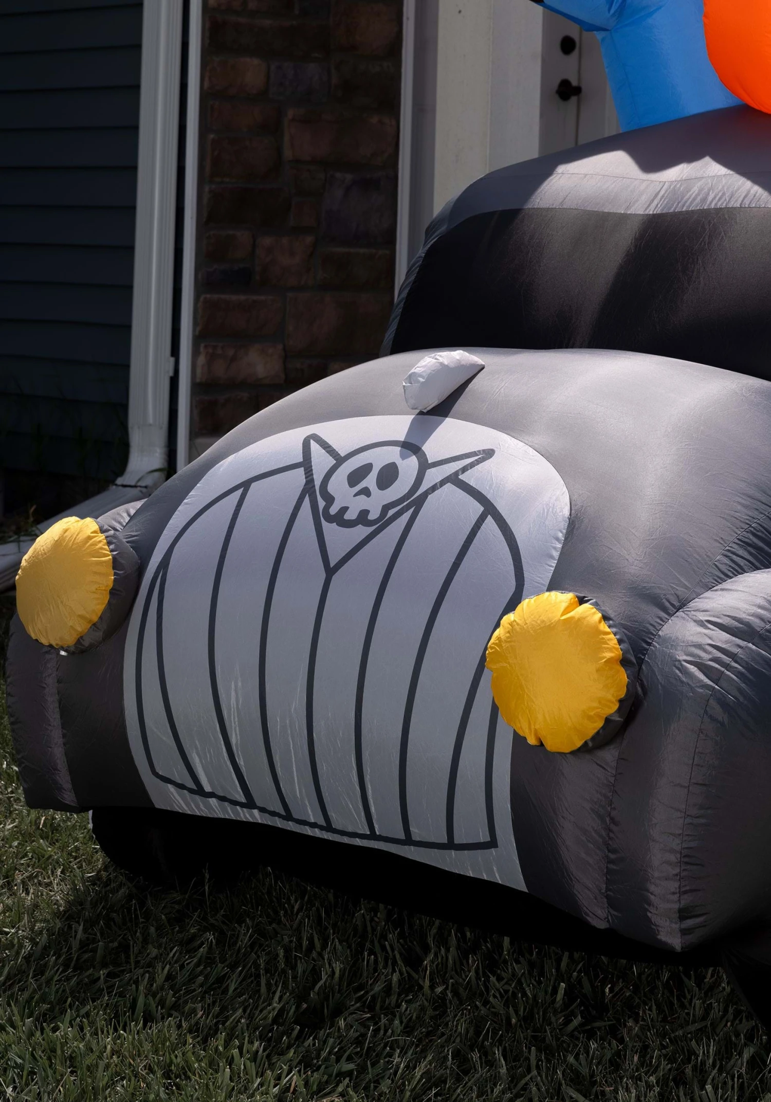 4FT Spooky Hearse Inflatable Halloween Decoration 6 4FT Spooky Hearse Inflatable Halloween Decoration - Image 4