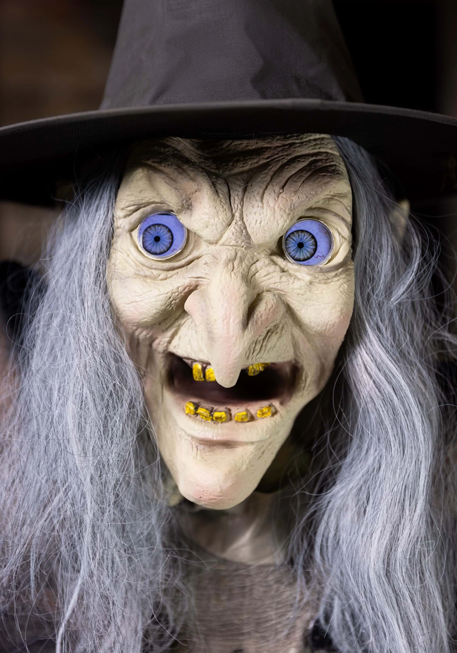 6FT Lunging Witch With DigitEye Animated Decoration 5 6FT Lunging Witch With DigitEye Animated Decoration - Image 3