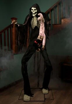 7FT Towering Boogey Man With Kid Animated Halloween Prop