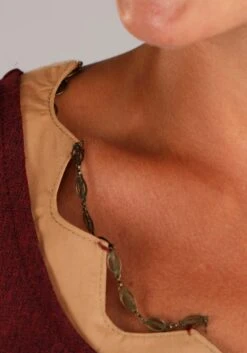 Deluxe Disney Hocus Pocus Mary Sanderson Costume For Women -Halloween Costumes adult deluxe disney mary sanderson costume alt 5