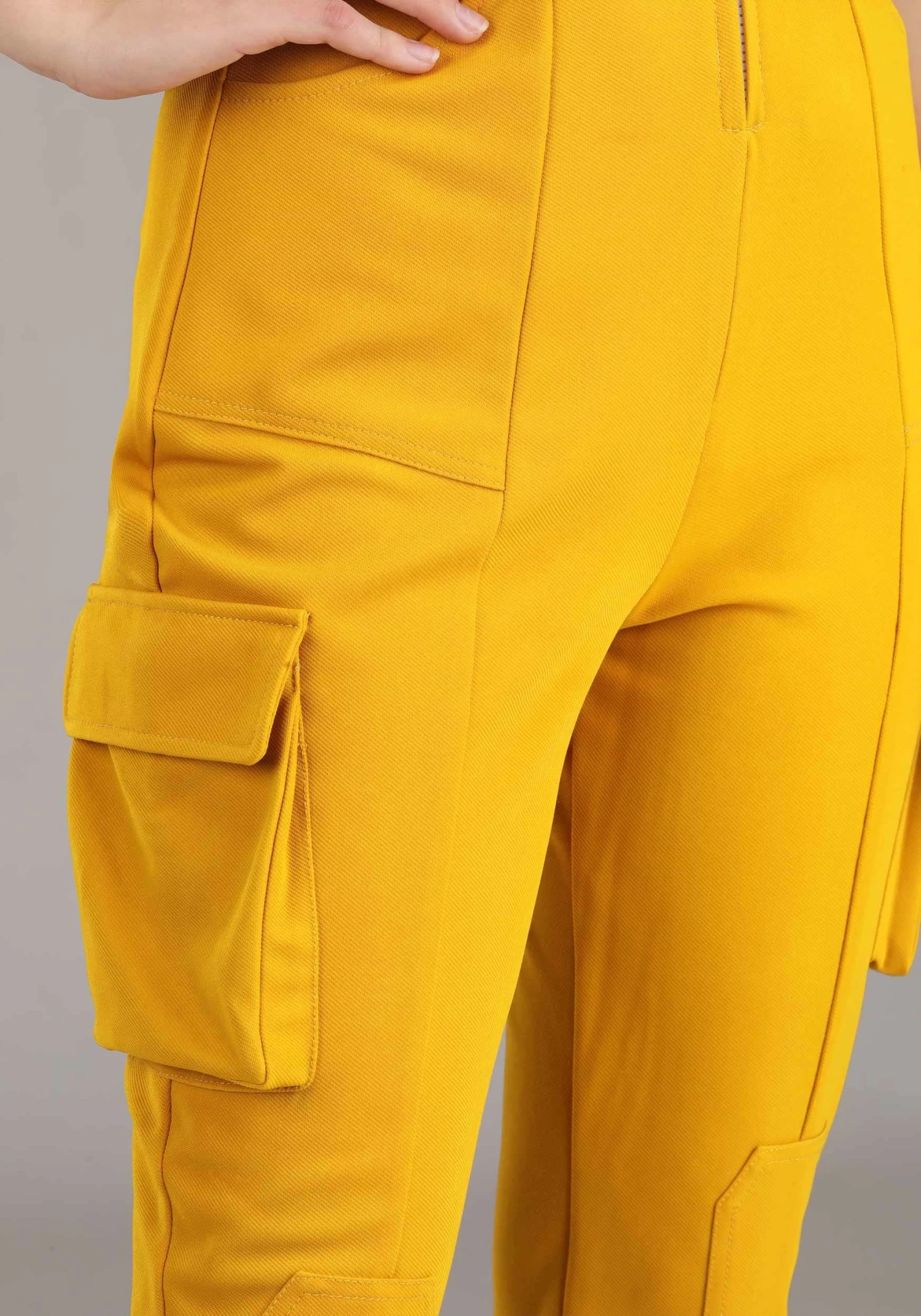 Teenage Mutant Ninja Turtles Women's April O'Neil Costume 11 Teenage Mutant Ninja Turtles Women's April O'Neil Costume - Image 9