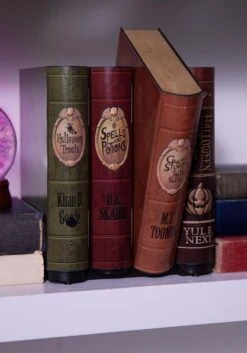 Animated Moving Books 7 Animated Moving Books -Halloween Costumes animated moving books alt 1