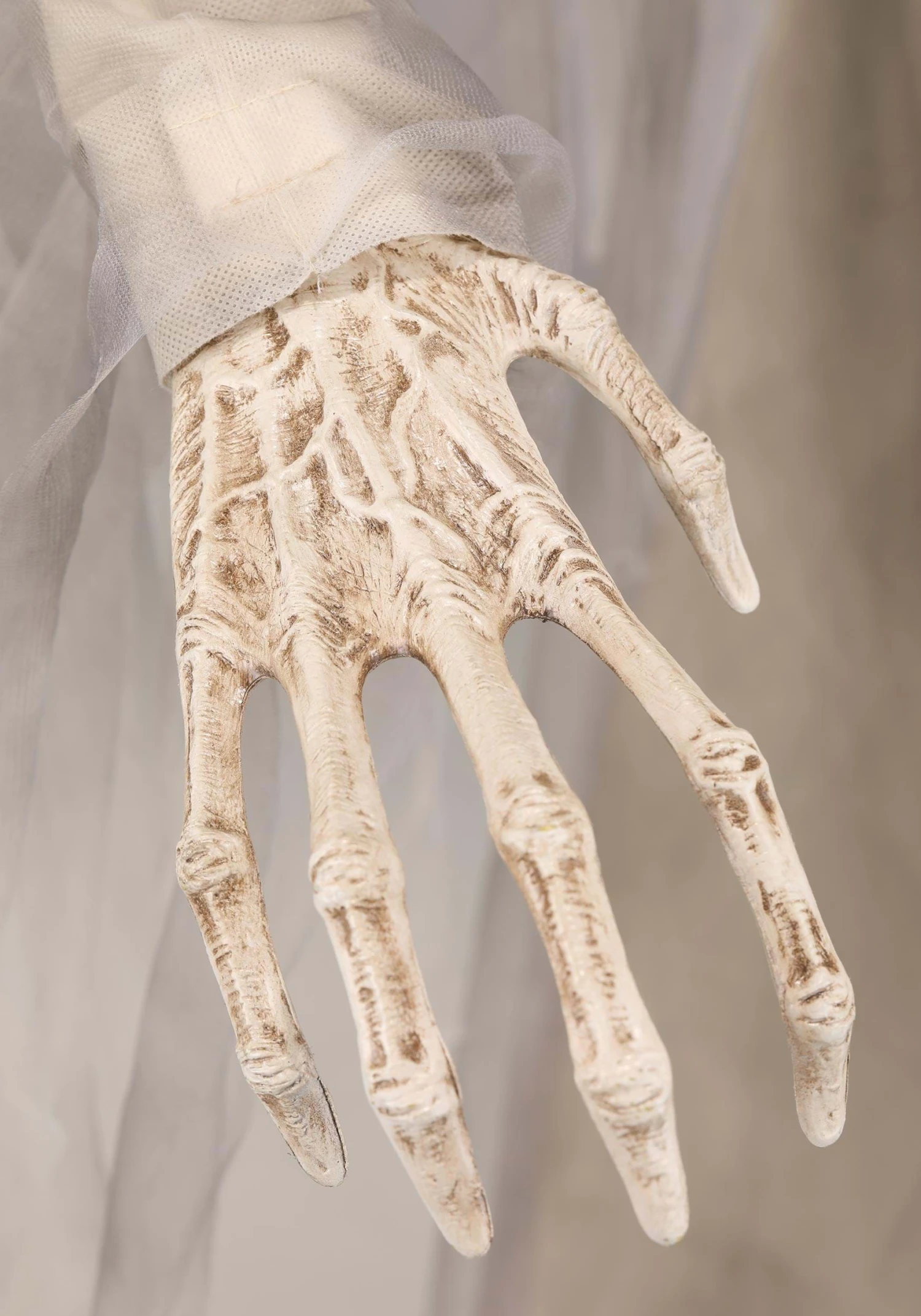 7FT Animatronic Wailing Banshee Seasonal Visions International Decoration 8 7FT Animatronic Wailing Banshee Seasonal Visions International Decoration - Image 6