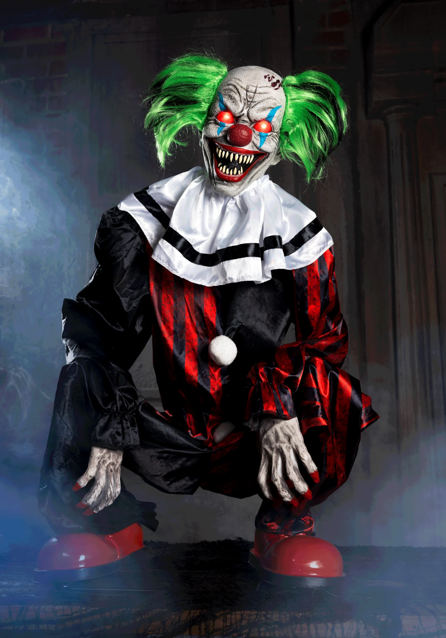 2.9FT Crouching Clown Red Animatronic Decoration 3 2.9FT Crouching Clown Red Animatronic Decoration