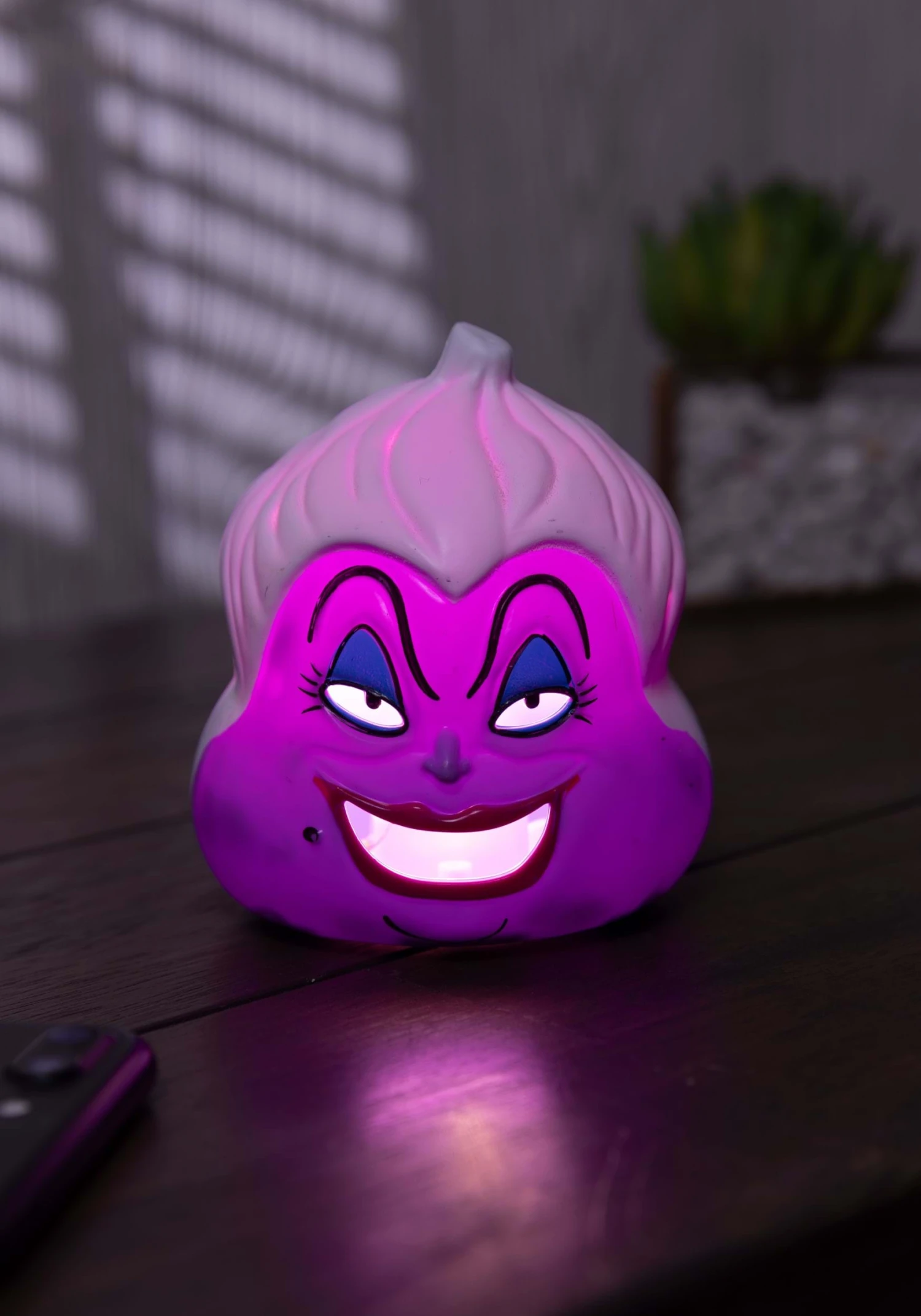 Ursula Disney 3-Inch Light Up Pumpkin 5 Ursula Disney 3-Inch Light Up Pumpkin - Image 3