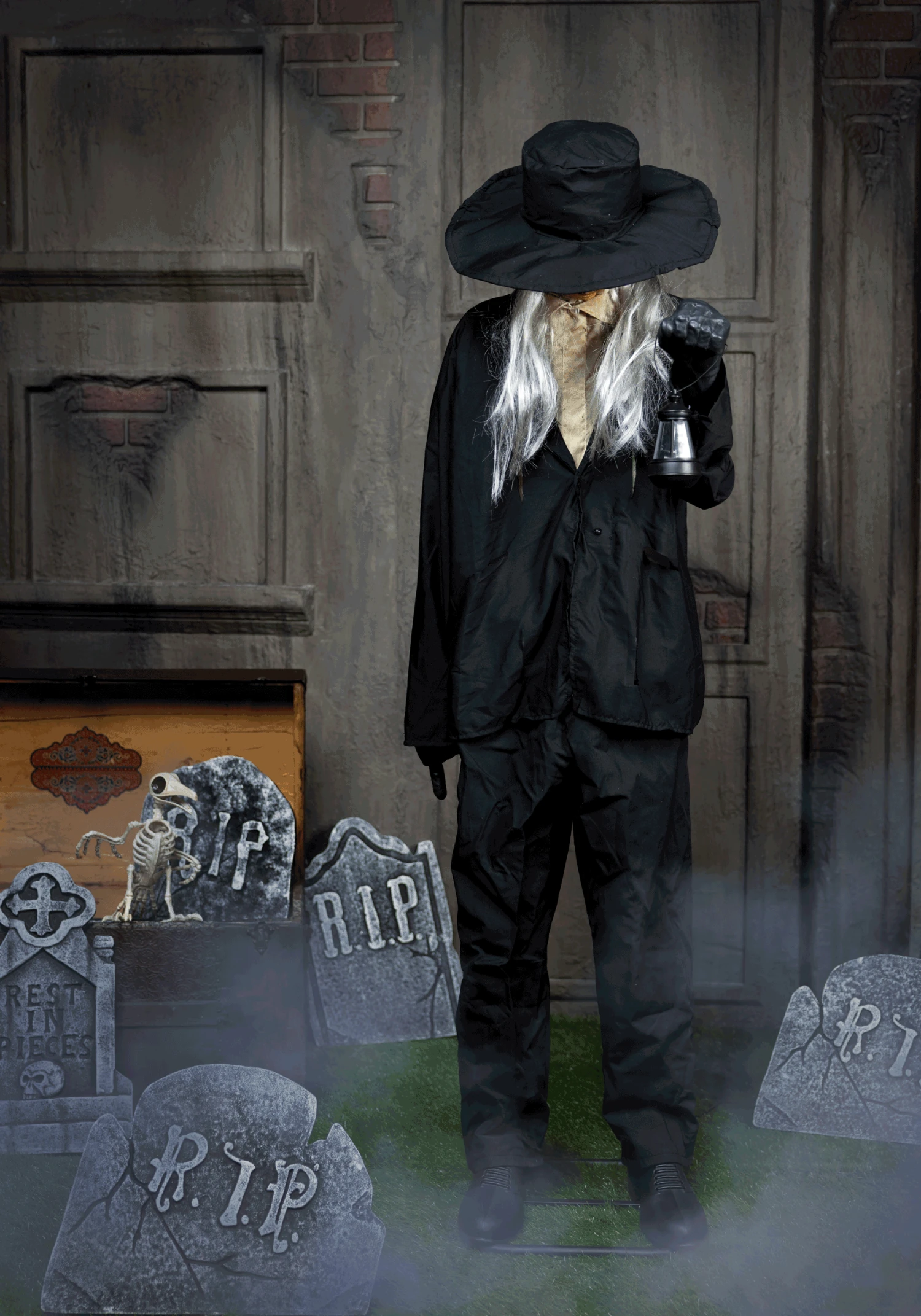 7FT Ghastly Gravedigger Animatronic Decoration - Tekky 3 7FT Ghastly Gravedigger Animatronic Decoration - Tekky