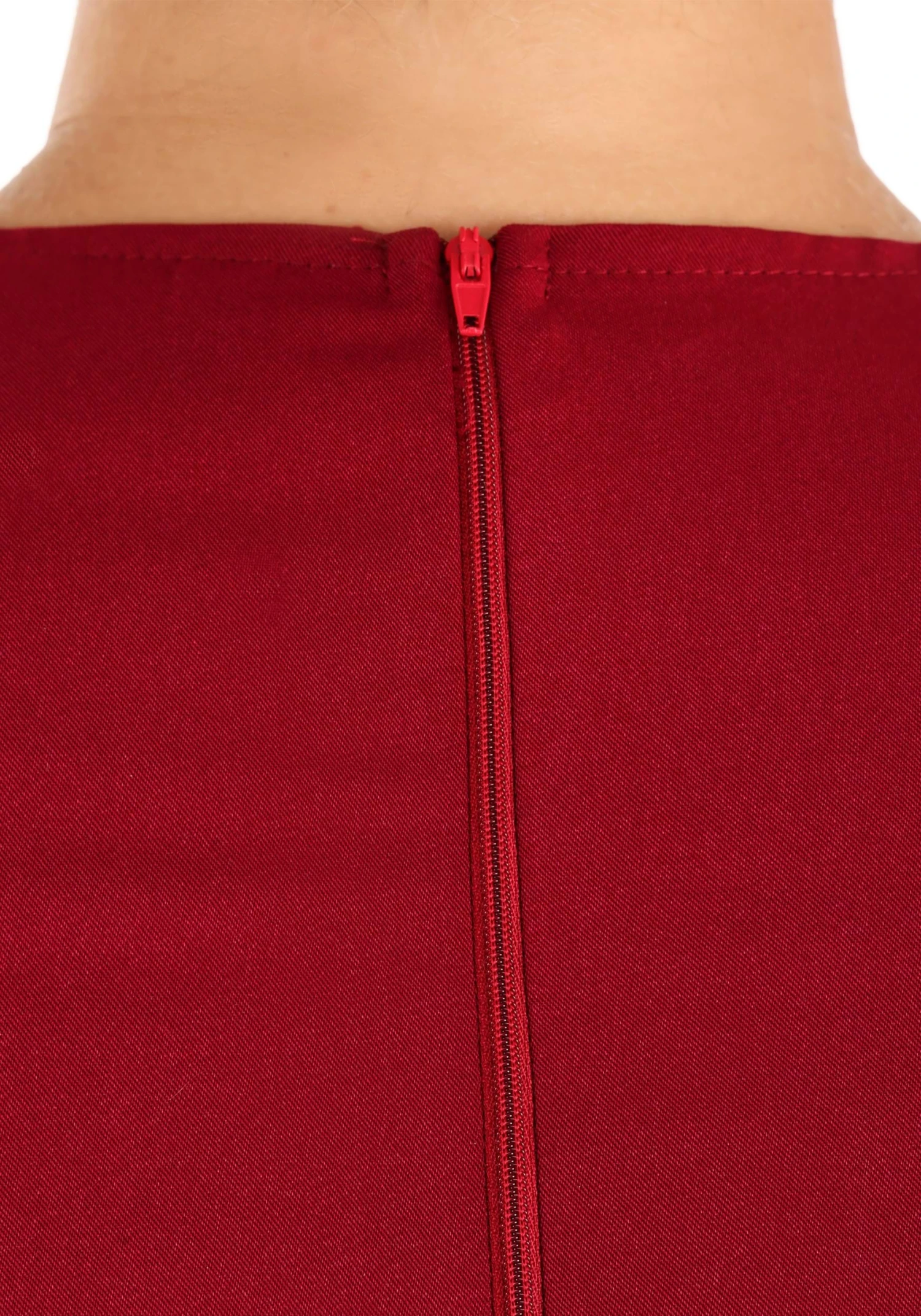 Women's Plus Size Handmaid's Tale Deluxe Costume 8 Women's Plus Size Handmaid's Tale Deluxe Costume - Image 6