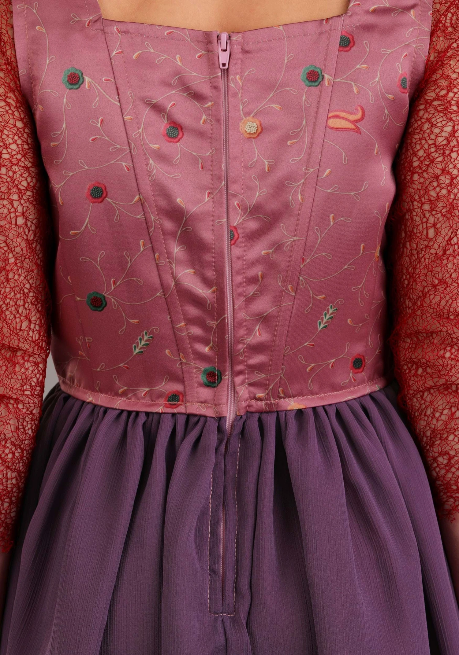 Deluxe Disney Hocus Pocus Girl's Sarah Sanderson Costume 7 Deluxe Disney Hocus Pocus Girl's Sarah Sanderson Costume - Image 5