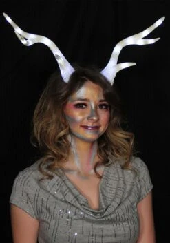 White Light-Up Deer Antlers Costume LumenHorns 13 White Light-Up Deer Antlers Costume LumenHorns -Halloween Costumes light up deer antlers white lumenhorns alt 1