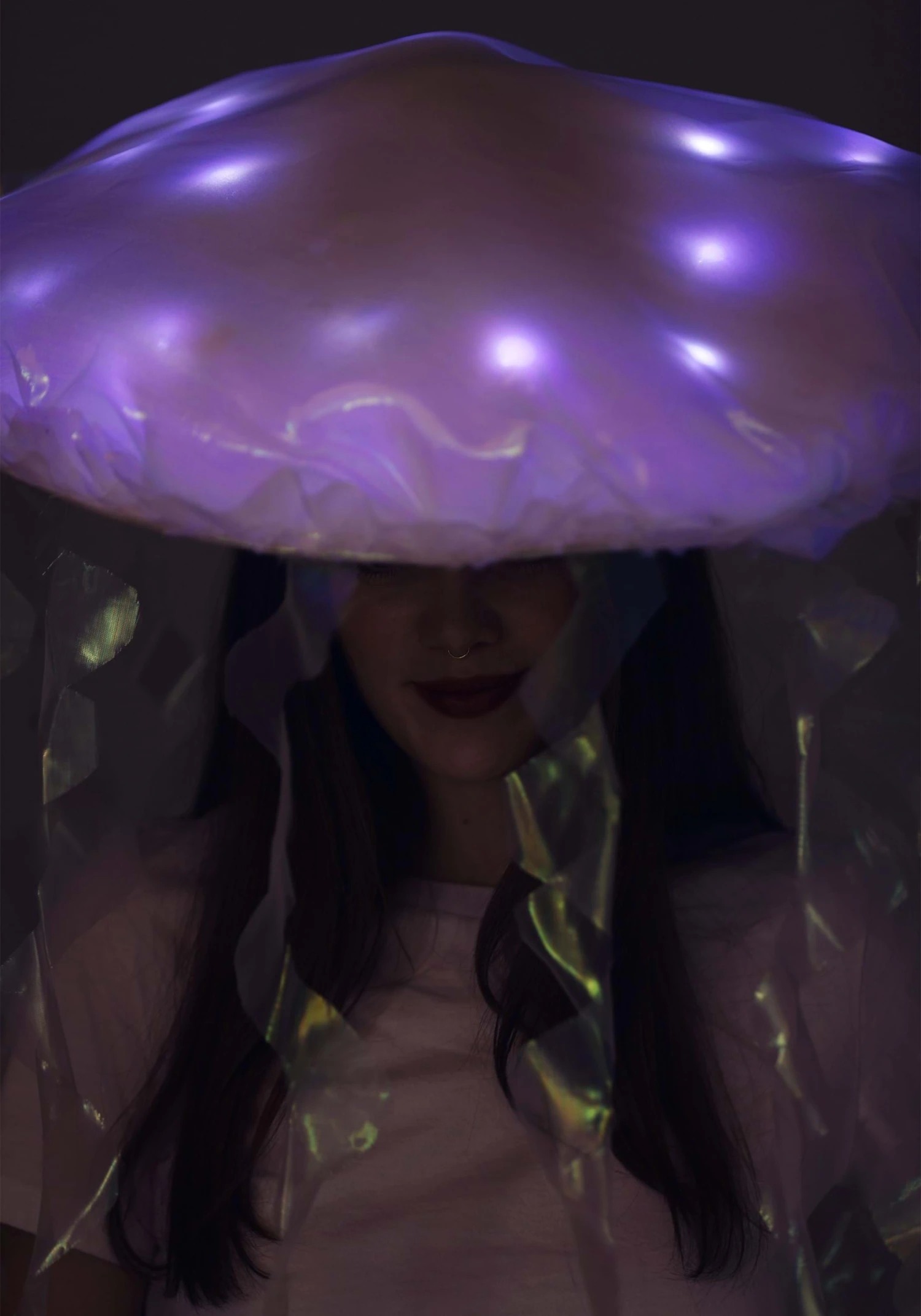 Light-Up Jellyfish Costume Hat 4 Light-Up Jellyfish Costume Hat - Image 2