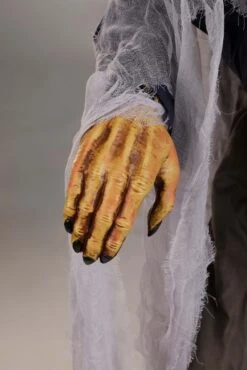 5.9FT Lumbering Zombie Animatronic Halloween Decoration 16 5.9FT Lumbering Zombie Animatronic Halloween Decoration -Halloween Costumes lumbering zombie alt 2