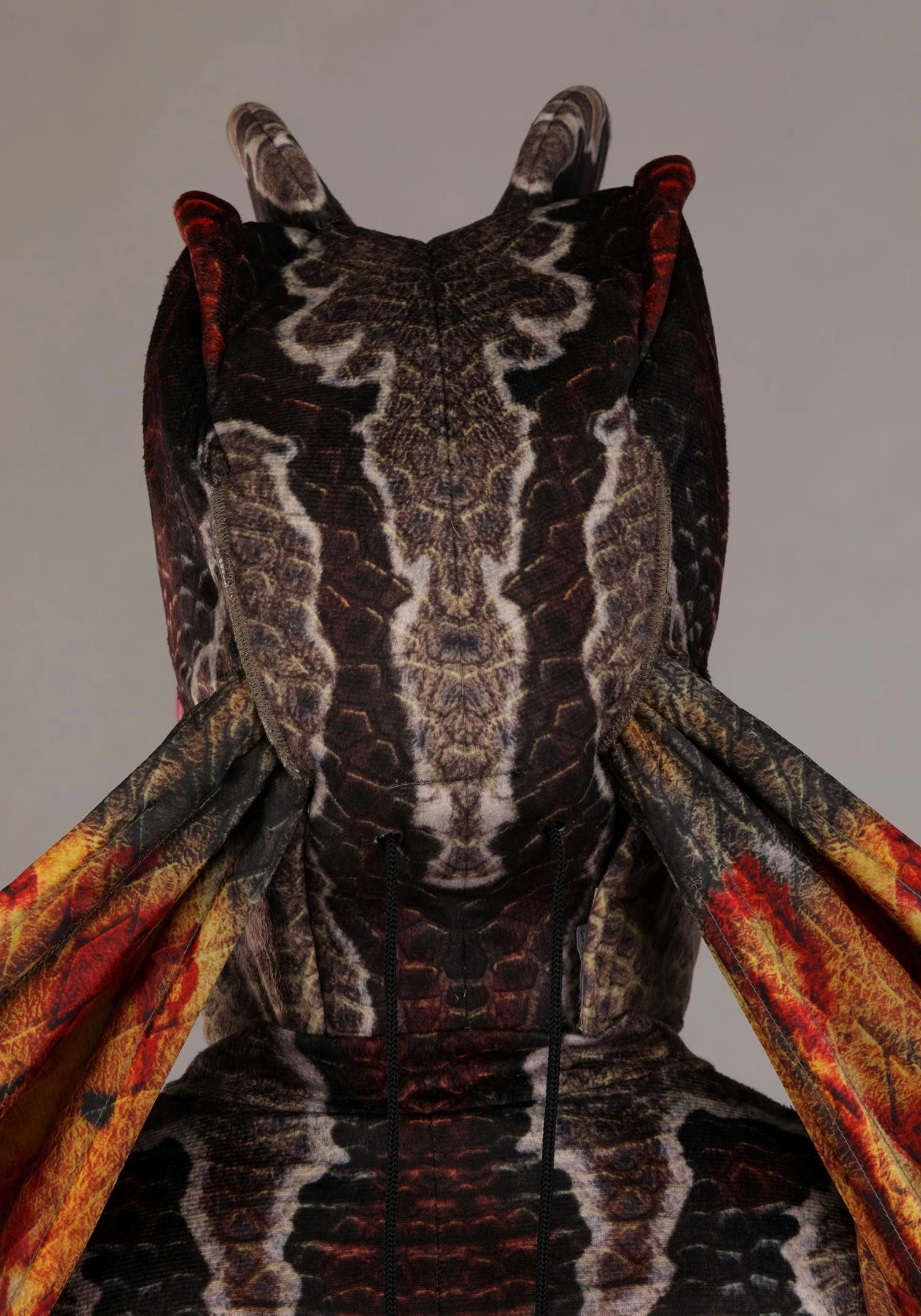 Plus Size Deluxe Dilophosaurus Costume For Adults 13 Plus Size Deluxe Dilophosaurus Costume For Adults - Image 11