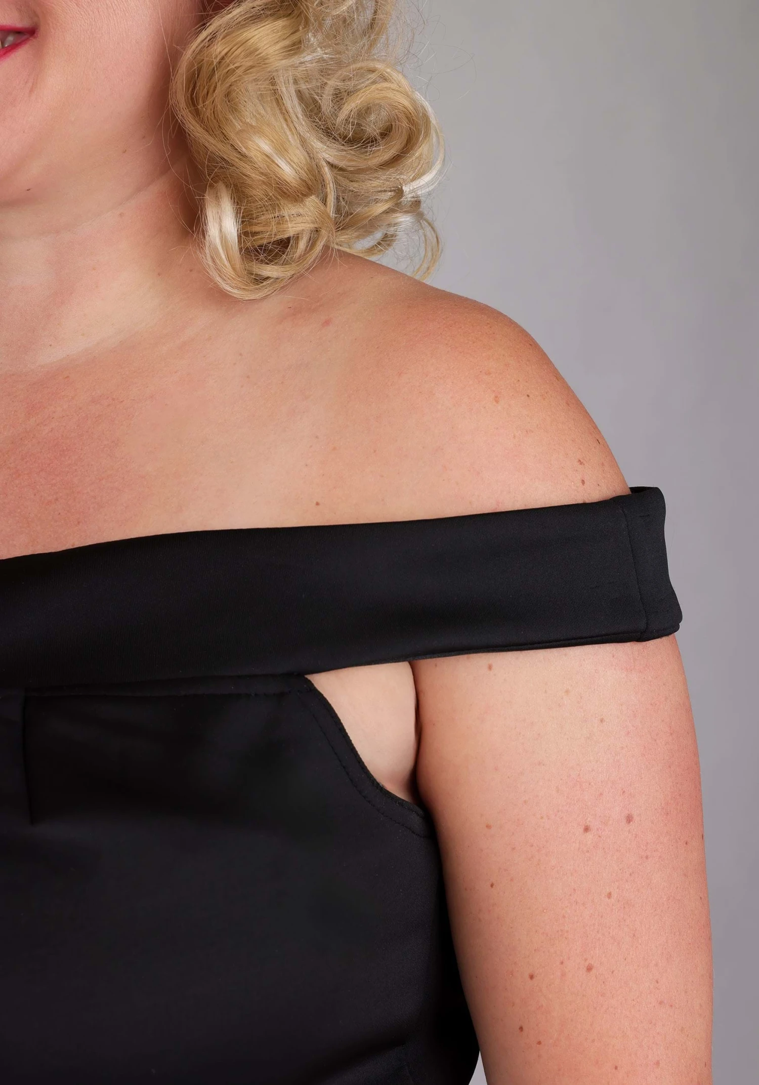 Plus Size Women's Deluxe Grease Bad Sandy Costume 8 Plus Size Women's Deluxe Grease Bad Sandy Costume - Image 6