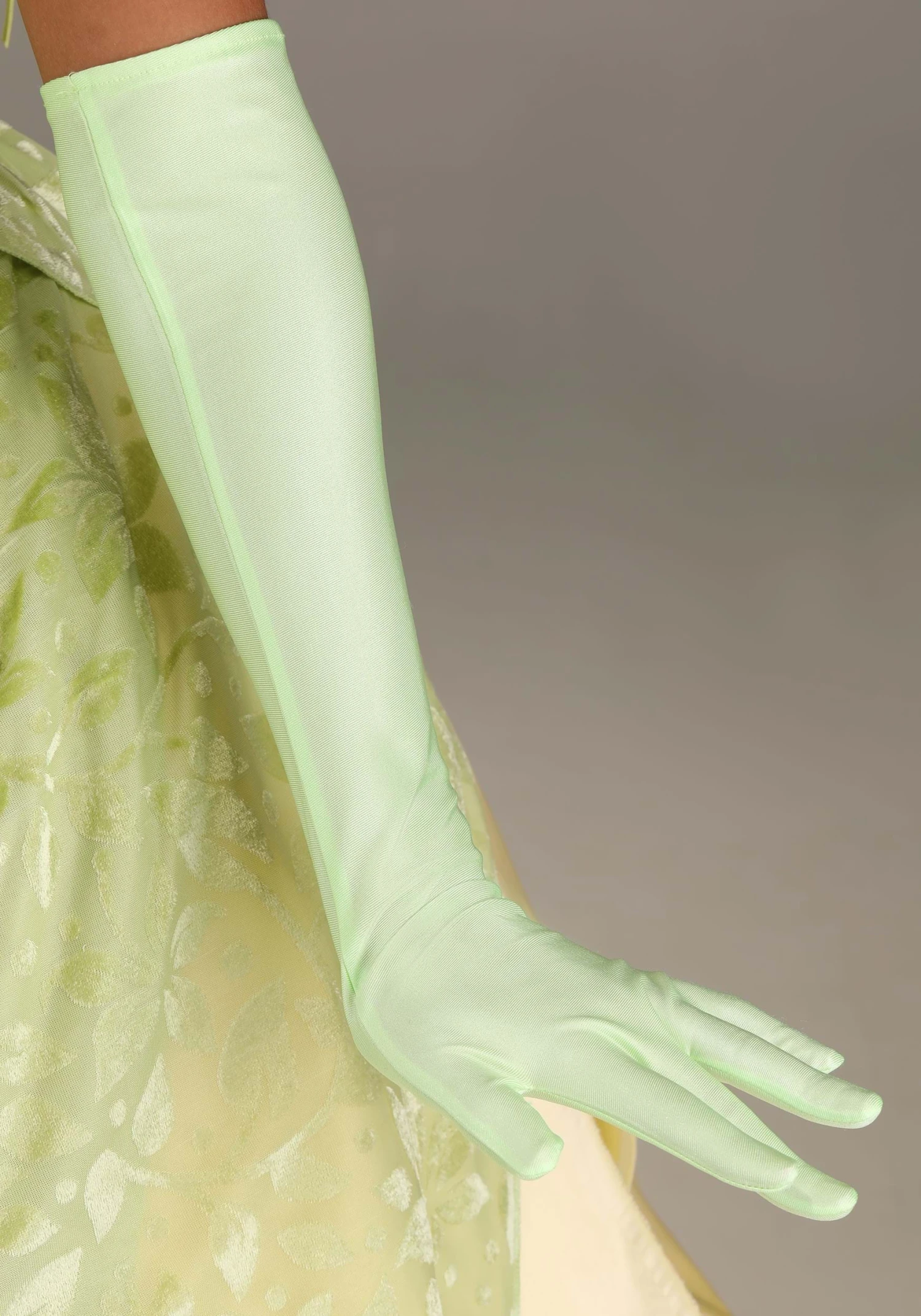 Disney Princess And The Frog Women's Plus Size Deluxe Tiana Costume 6 Disney Princess And The Frog Women's Plus Size Deluxe Tiana Costume - Image 4