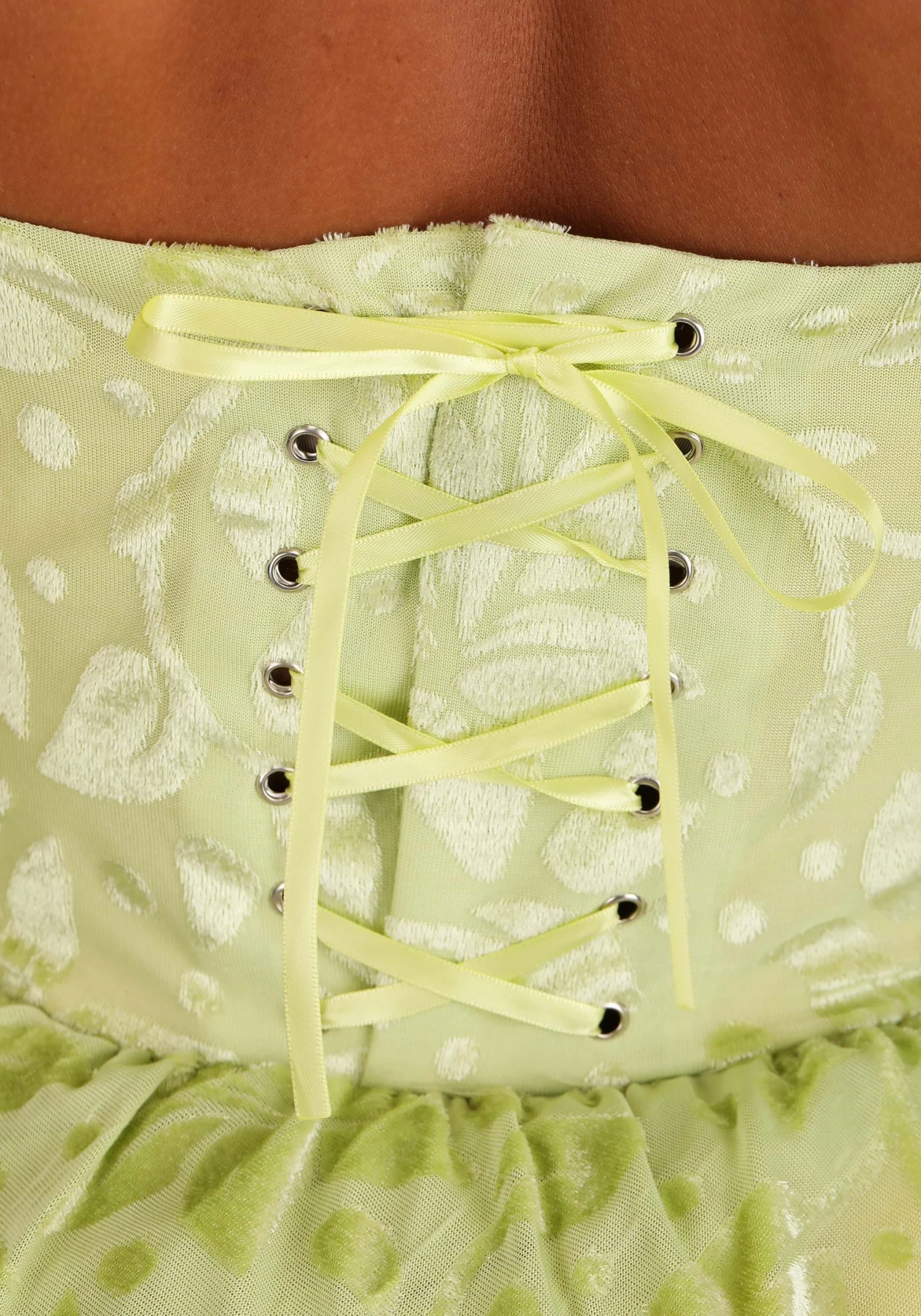 Disney Princess And The Frog Women's Plus Size Deluxe Tiana Costume 9 Disney Princess And The Frog Women's Plus Size Deluxe Tiana Costume - Image 7