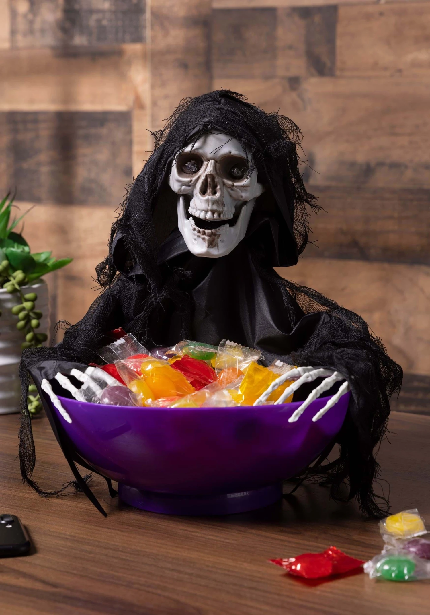 Animated Candy Bowl With Shaking Grim Reaper 7 Animated Candy Bowl With Shaking Grim Reaper - Image 5