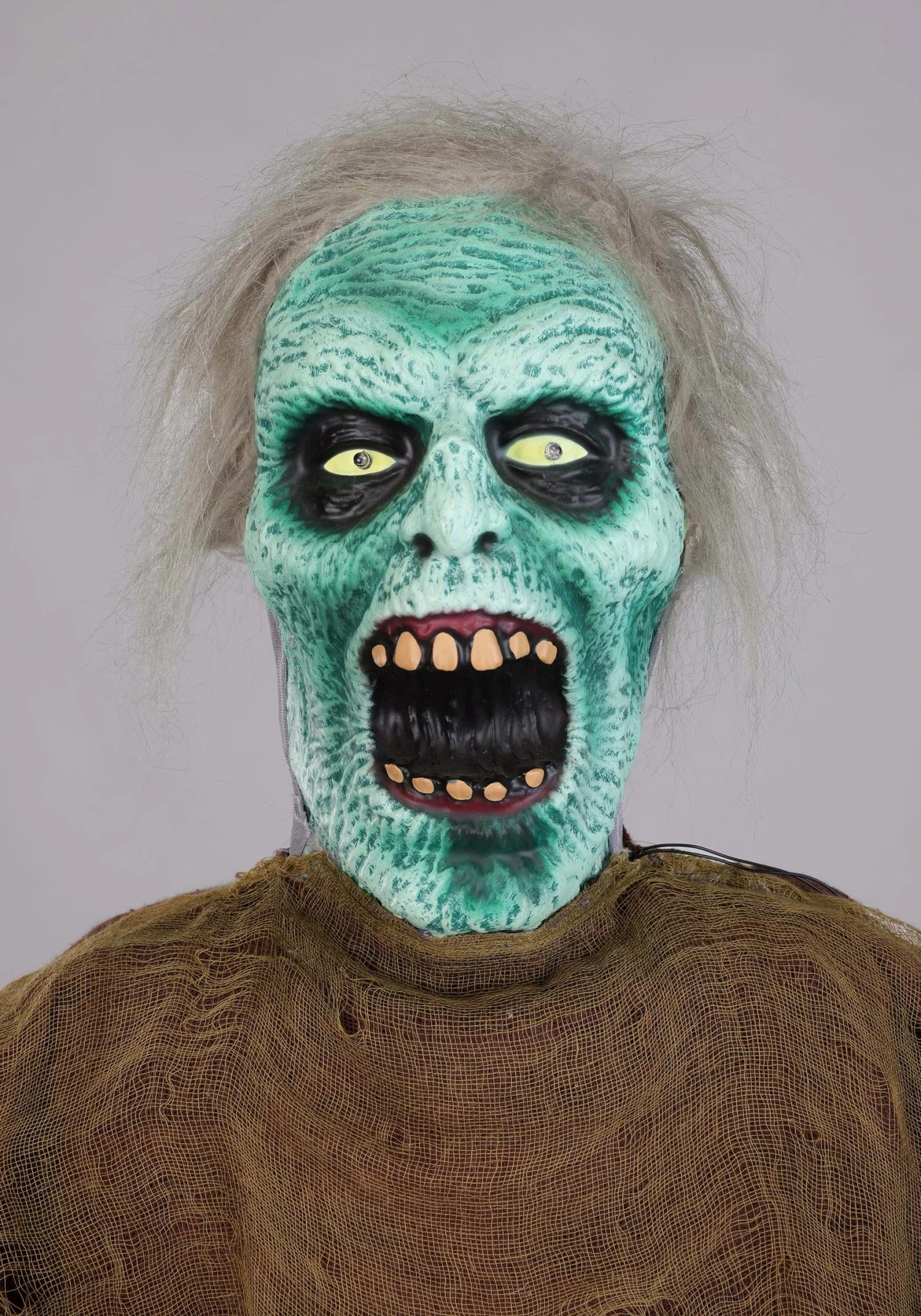 5.5FT Spineless Stanley Animatronic Zombie Decoration - Scream Saver 4 5.5FT Spineless Stanley Animatronic Zombie Decoration - Scream Saver - Image 2
