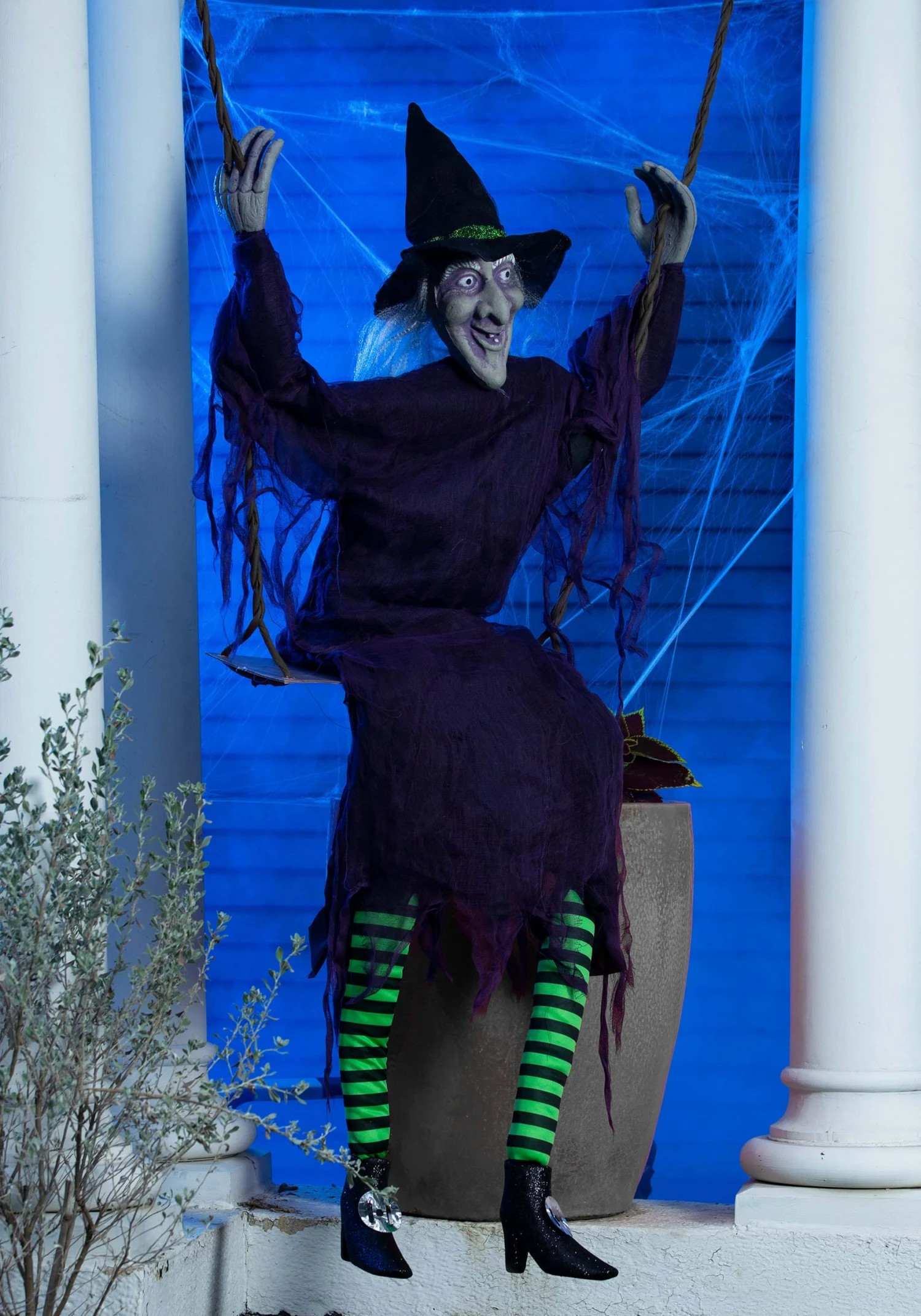 Fun World 5FT Swinging Witch Halloween Decoration 5 Fun World 5FT Swinging Witch Halloween Decoration - Image 3