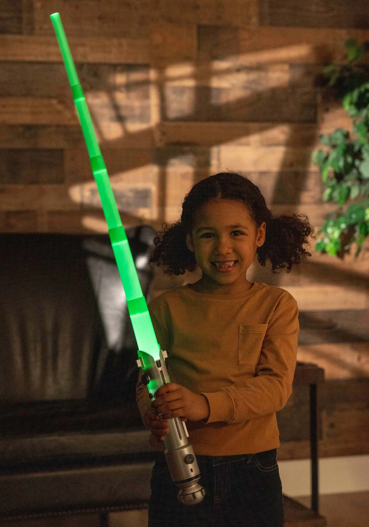 Ahsoka Lightsaber Accessory 5 Ahsoka Lightsaber Accessory - Image 3