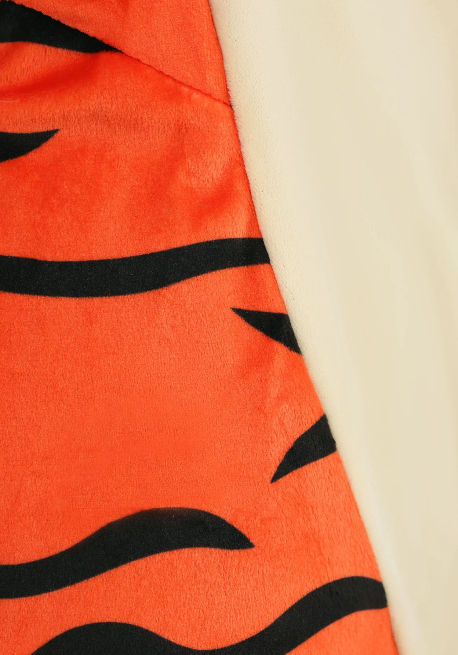 Deluxe Winnie The Pooh Tigger Costume For Adults 14 Deluxe Winnie The Pooh Tigger Costume For Adults - Image 12