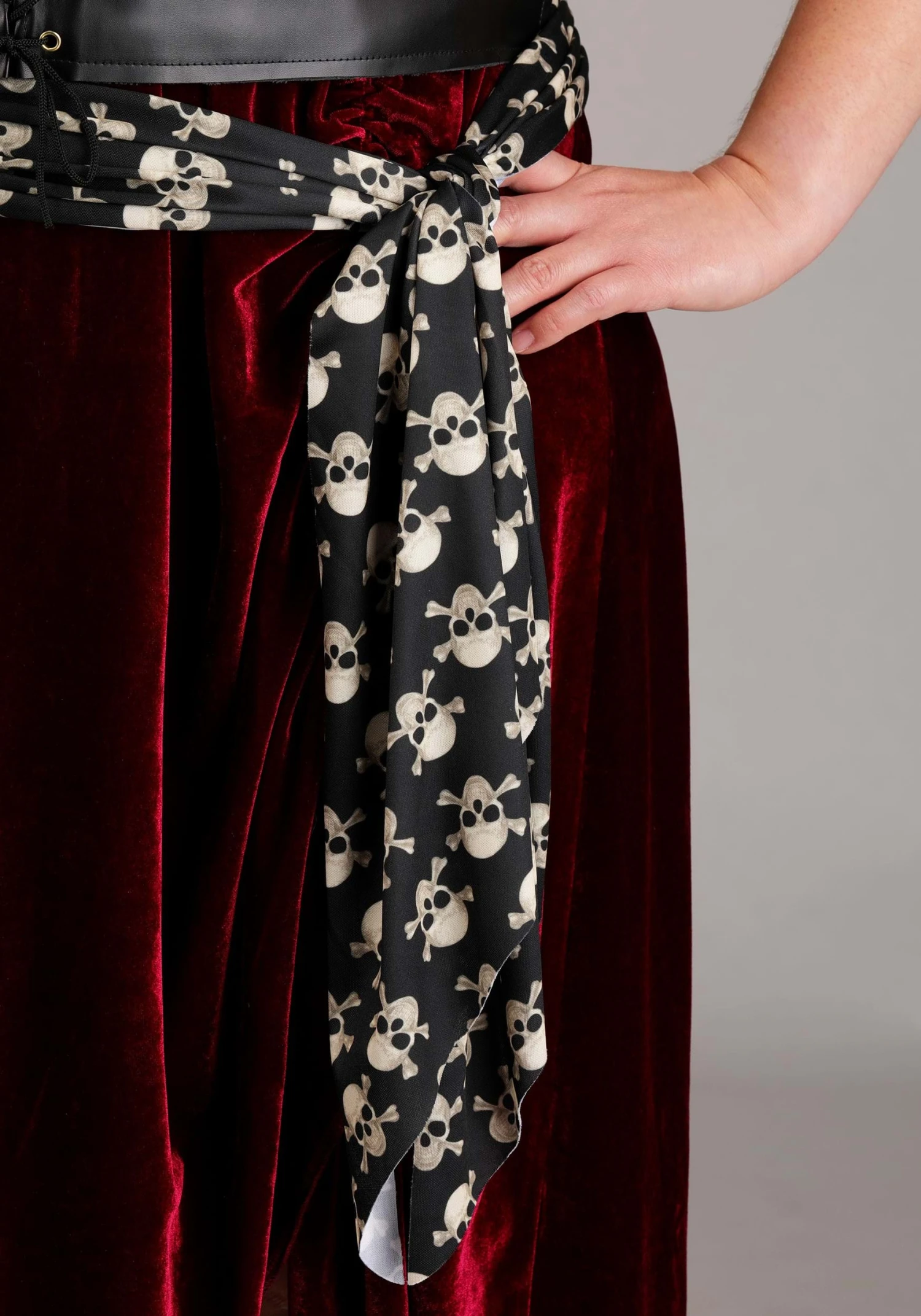 Plus Size Roving Buccaneer Women's Costume 8 Plus Size Roving Buccaneer Women's Costume - Image 6