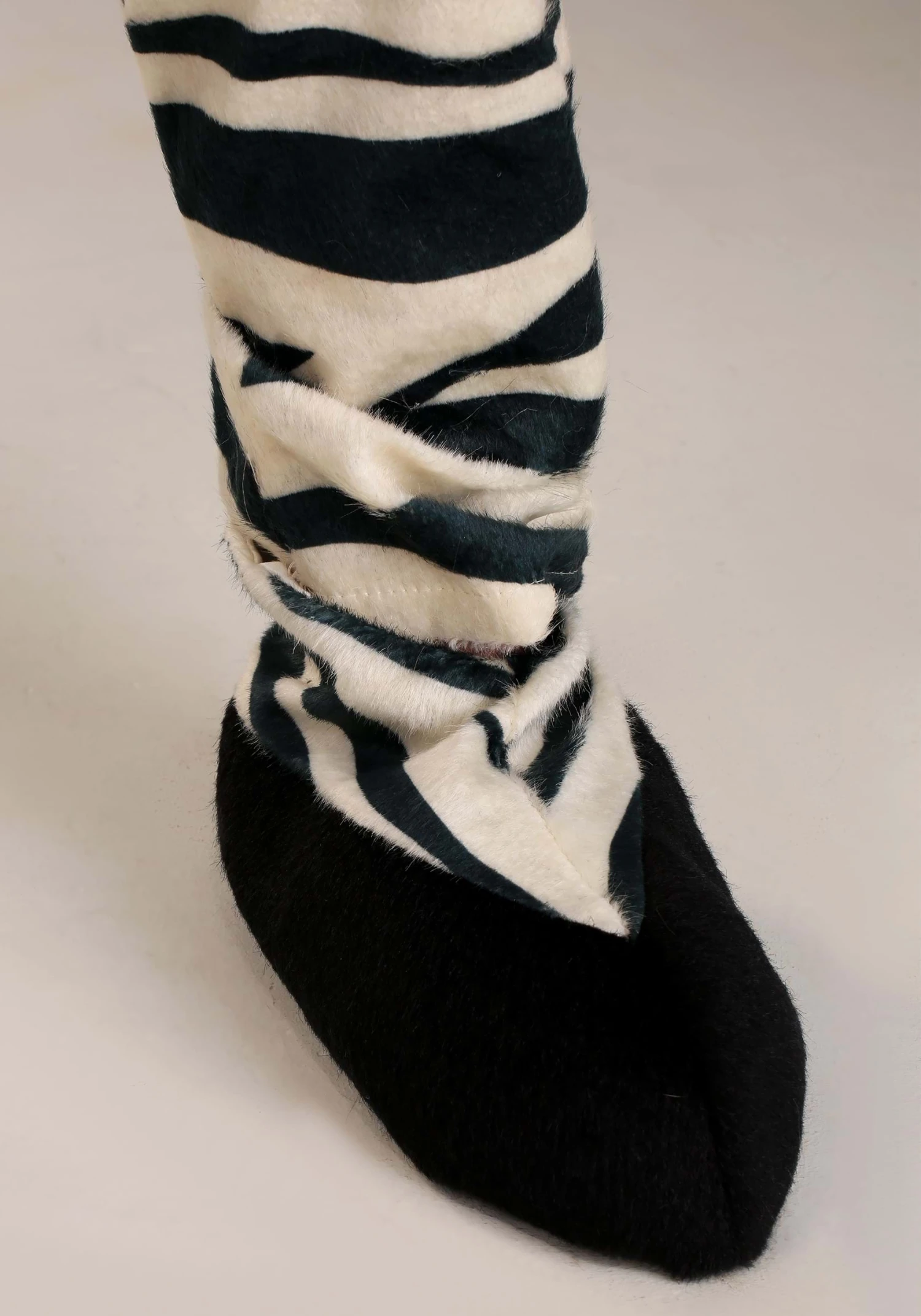 Zebra Suit And Mouth Mover Mask For Adults 11 Zebra Suit And Mouth Mover Mask For Adults - Image 9